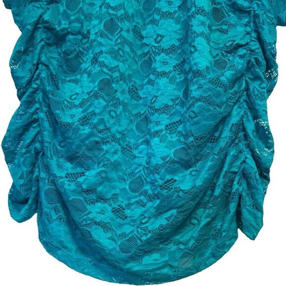 Torrid Aqua Blue/Green Stretch Lace Crew Neck Cinch Side Tee Size 2 2XL - Picture 6 of 14